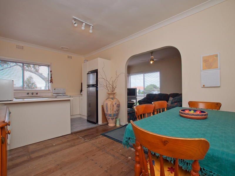 117 Cranbourne Road, Frankston VIC 3199