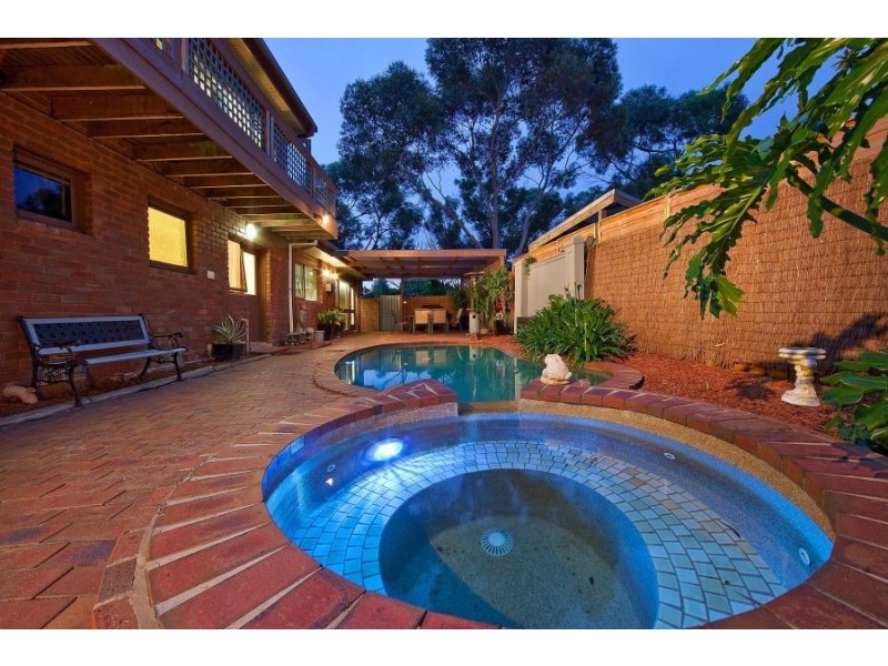 1 Marillac Court, Frankston VIC 3199