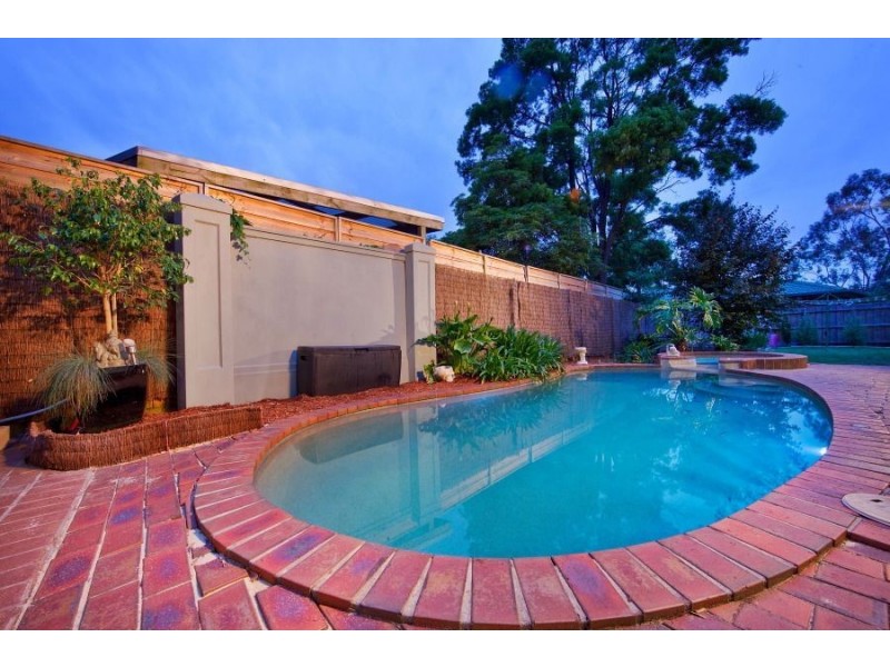 1 Marillac Court, Frankston VIC 3199