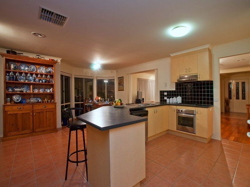 7 Ronald Court, Somerville VIC 3912