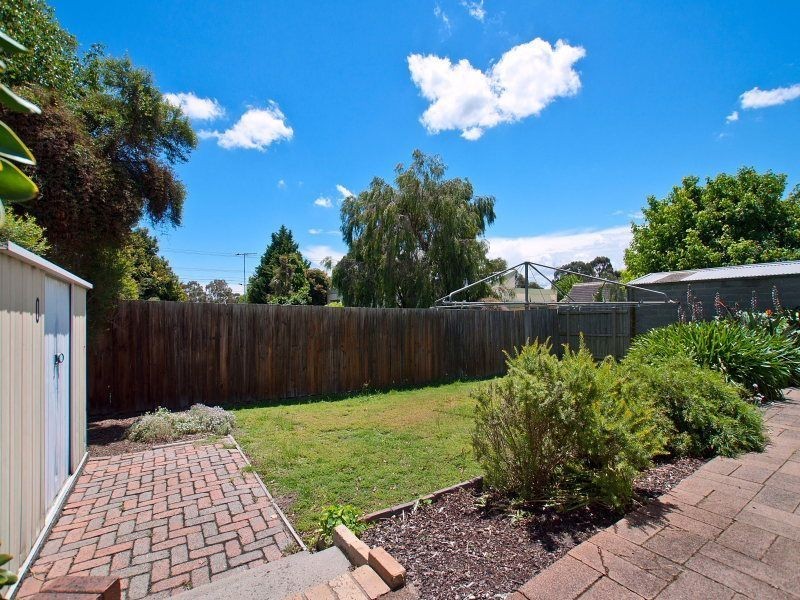 96 Grimwade Crescent, Frankston VIC 3199