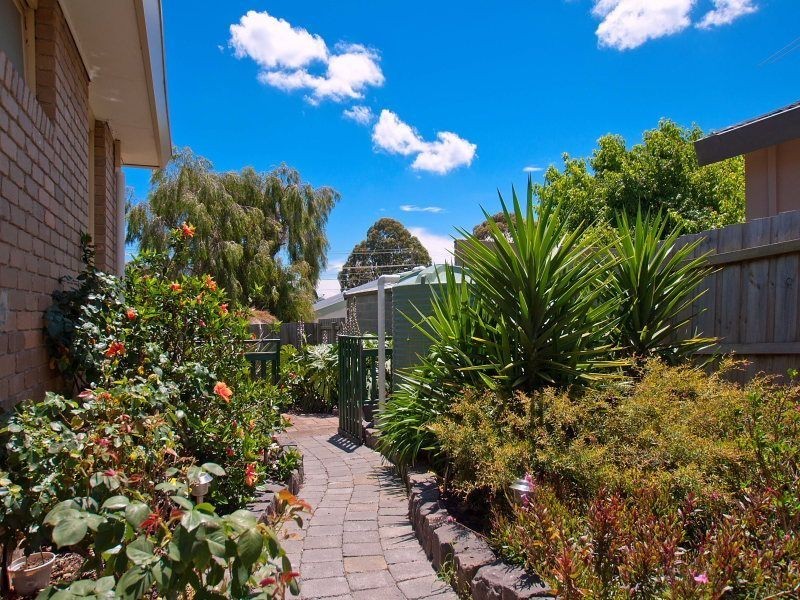 96 Grimwade Crescent, Frankston VIC 3199