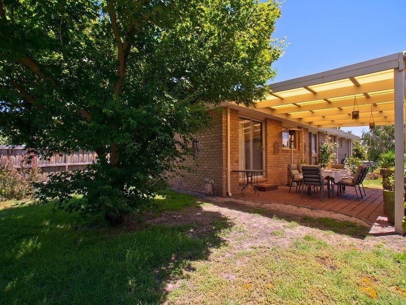 96 Grimwade Crescent, Frankston VIC 3199