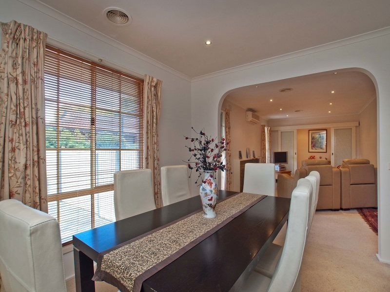 42 Grimwade Crescent, Frankston VIC 3199