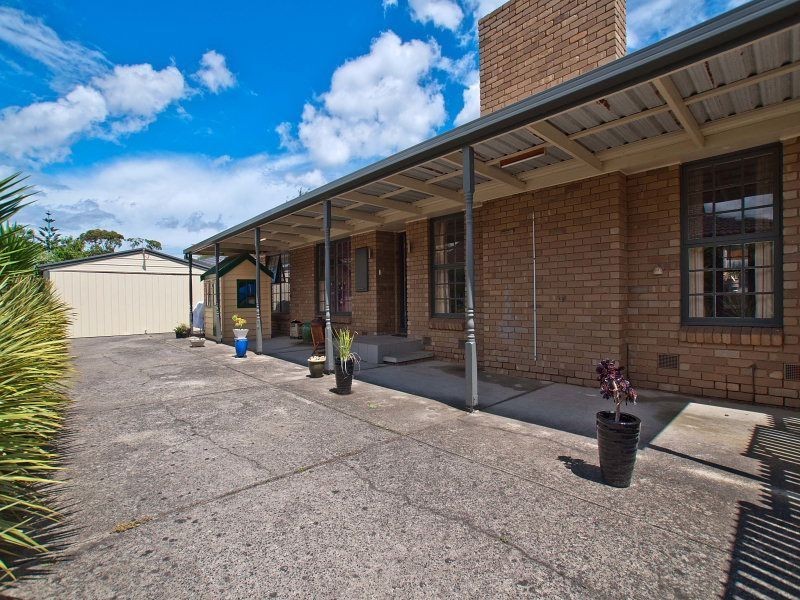 42 Grimwade Crescent, Frankston VIC 3199