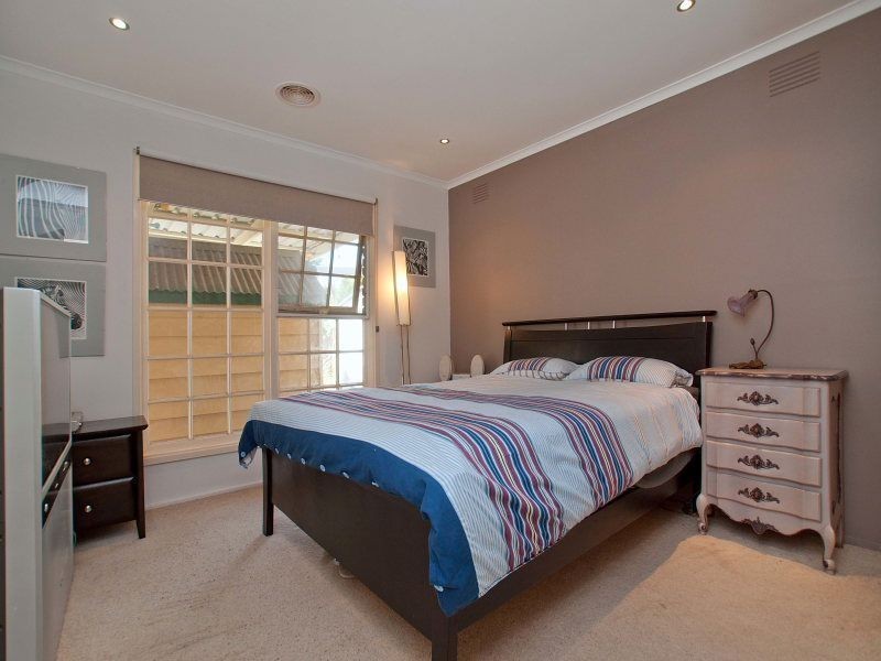 42 Grimwade Crescent, Frankston VIC 3199