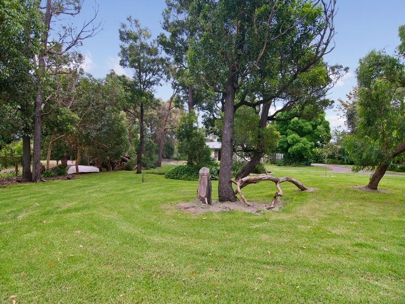 15 Middle Road, Pearcedale VIC 3912