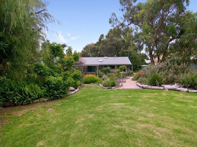 15 Middle Road, Pearcedale VIC 3912