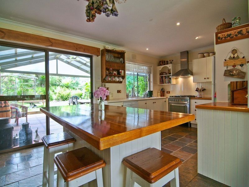 15 Middle Road, Pearcedale VIC 3912