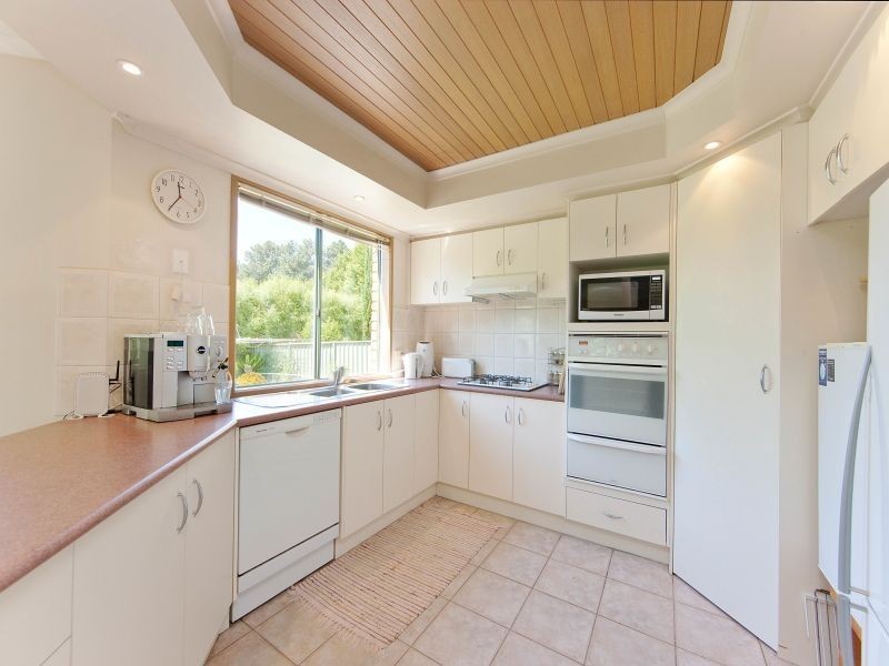 7 Edinburgh Court, Frankston South VIC 3199