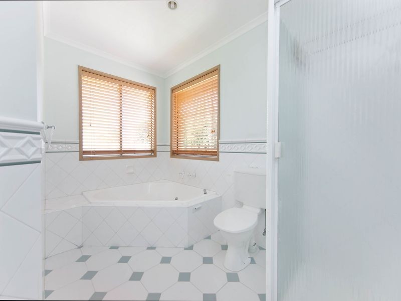 7 Edinburgh Court, Frankston South VIC 3199