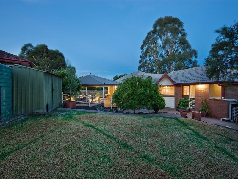 82 Raphael Crescent, Frankston VIC 3199