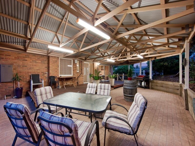 82 Raphael Crescent, Frankston VIC 3199