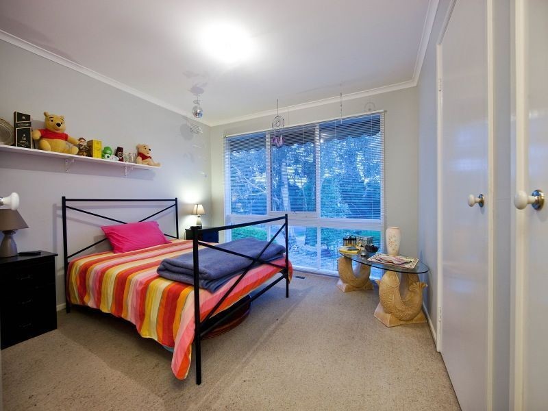 82 Raphael Crescent, Frankston VIC 3199