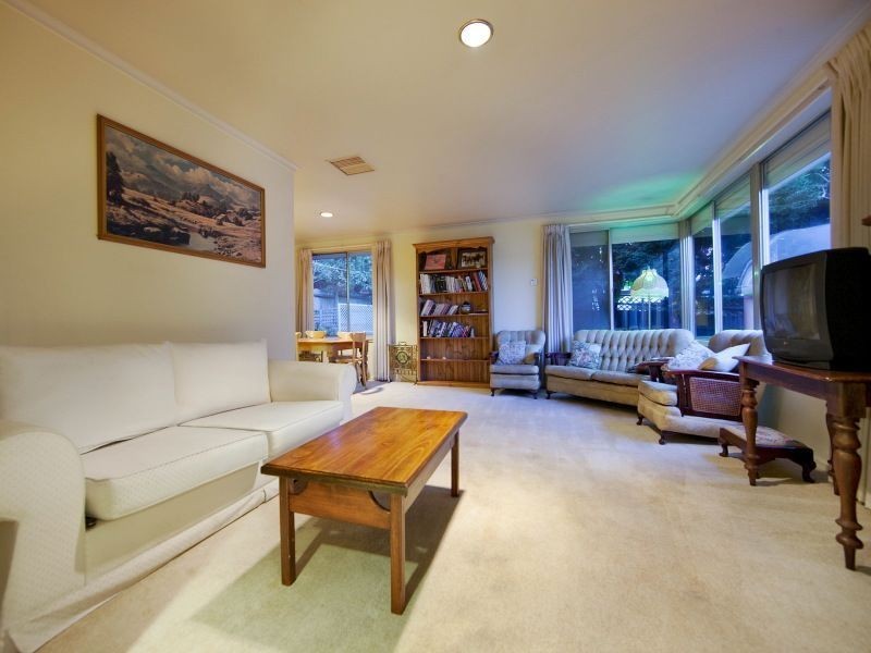 8 Viola Court, Frankston VIC 3199