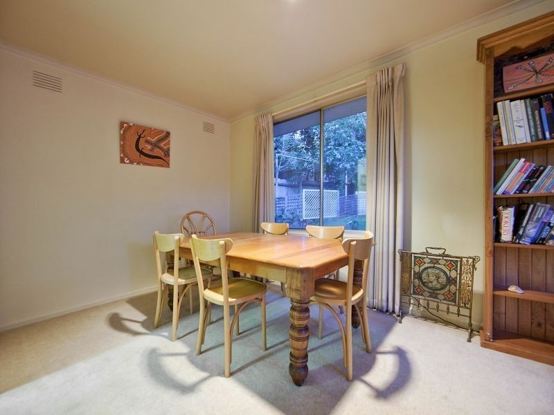 8 Viola Court, Frankston VIC 3199