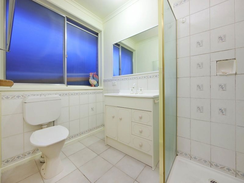 8 Viola Court, Frankston VIC 3199