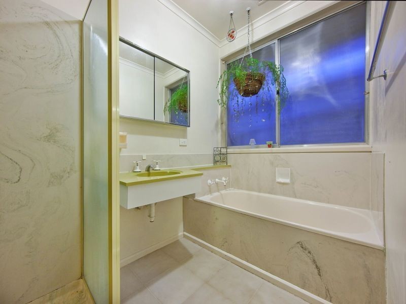 8 Viola Court, Frankston VIC 3199