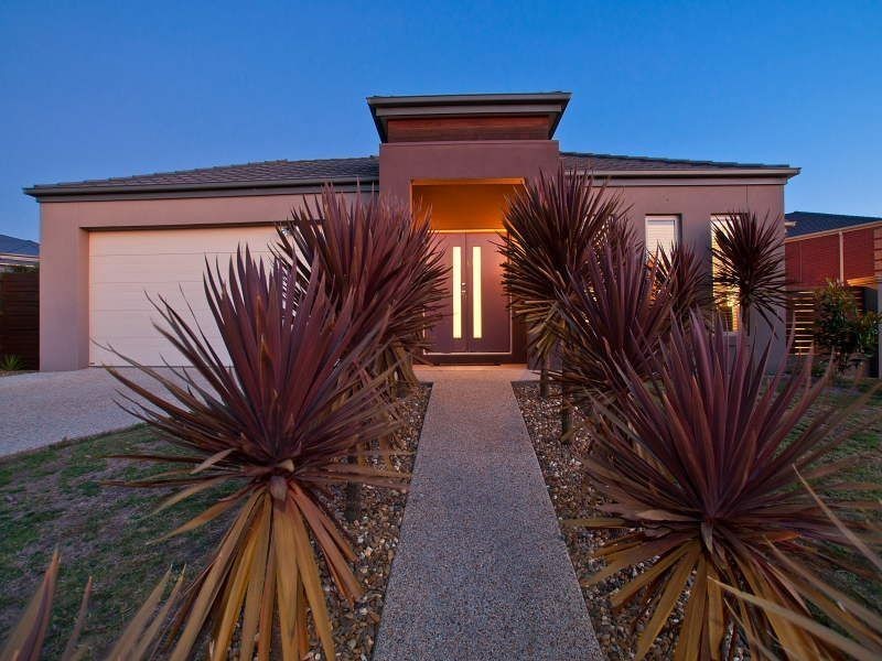 92 Summerfield Drive, Mornington VIC 3931