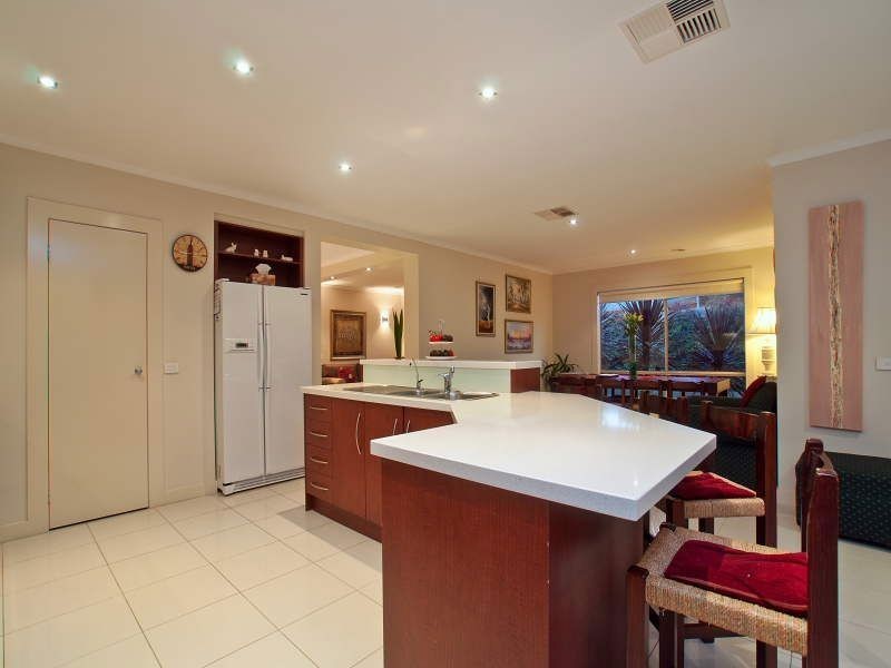 92 Summerfield Drive, Mornington VIC 3931