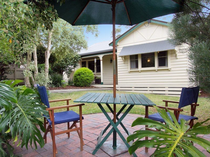 6 Hillcrest Road, Frankston VIC 3199