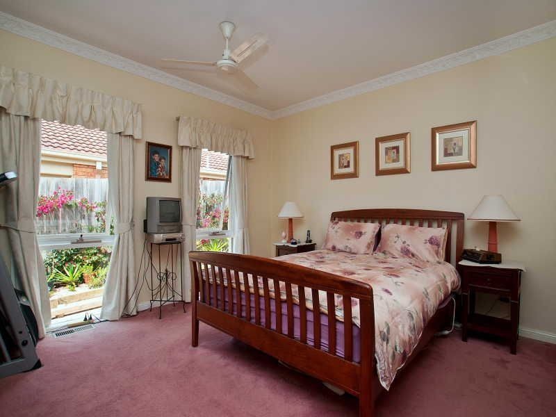 24 Shearer Court, Frankston South VIC 3199