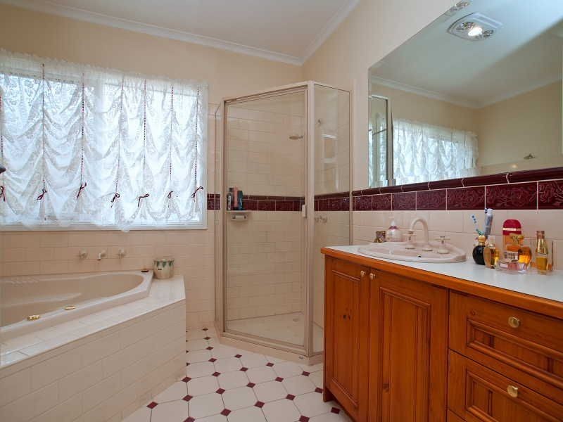 24 Shearer Court, Frankston South VIC 3199