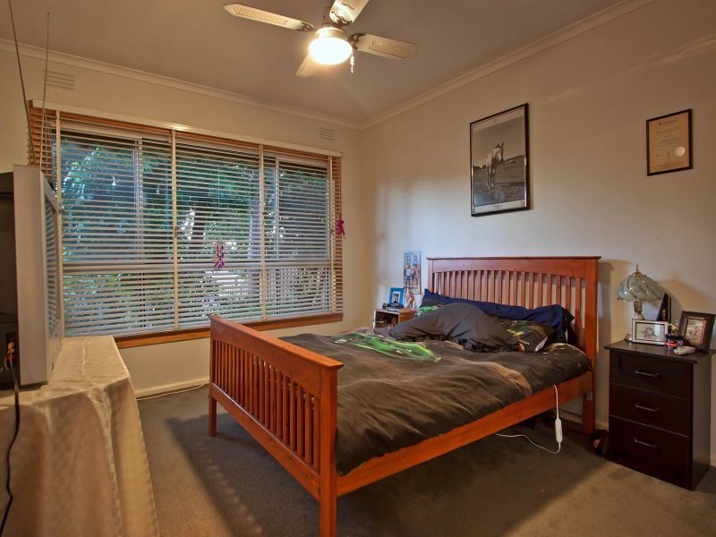 8 Roberts Street, Frankston VIC 3199