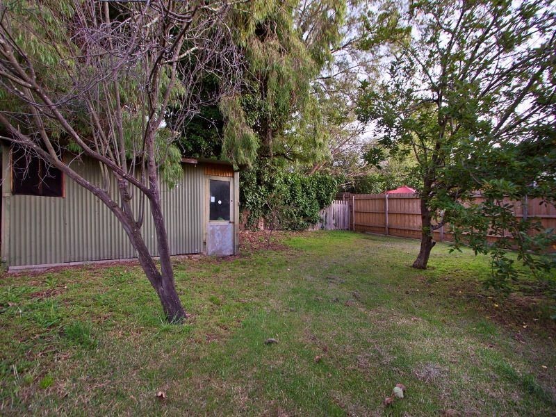 8 Roberts Street, Frankston VIC 3199
