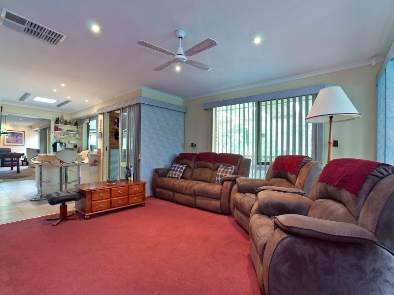 95 Raphael Crescent, Frankston VIC 3199