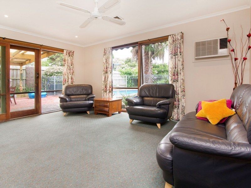 22 Raphael Crescent, Frankston VIC 3199