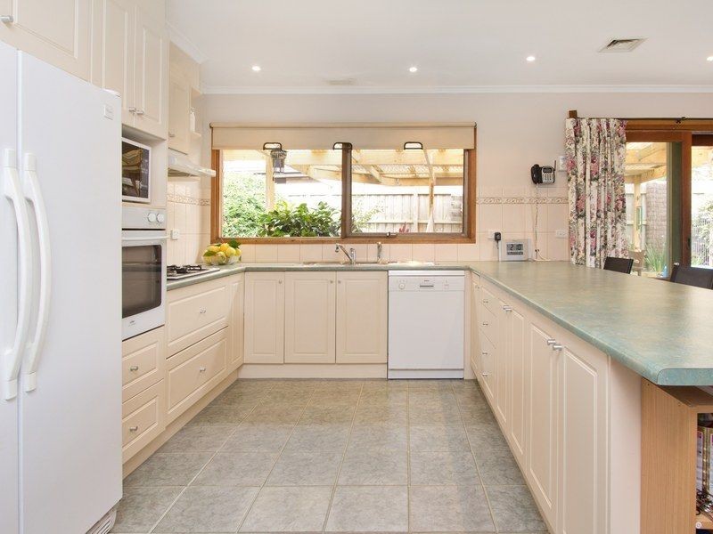 22 Raphael Crescent, Frankston VIC 3199
