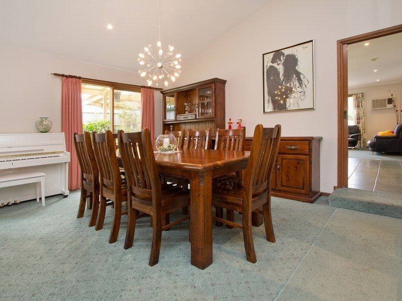 22 Raphael Crescent, Frankston VIC 3199