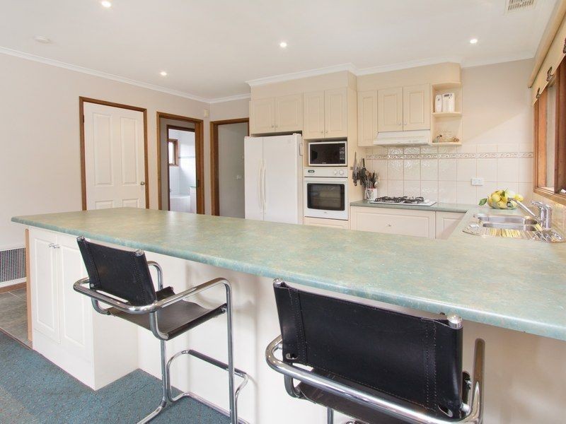 22 Raphael Crescent, Frankston VIC 3199