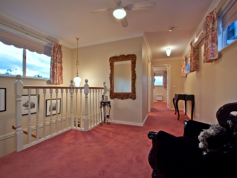 8 Gregory Avenue, Frankston South VIC 3199