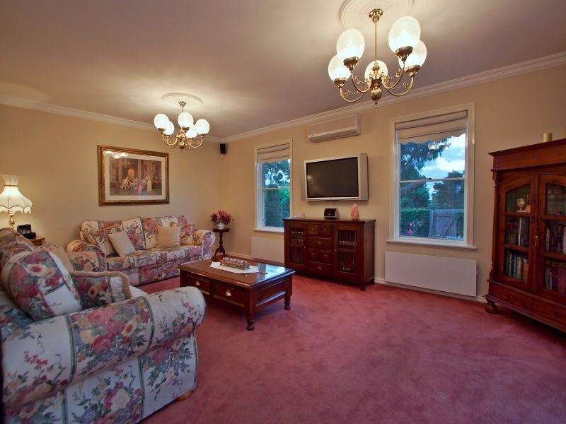 8 Gregory Avenue, Frankston South VIC 3199