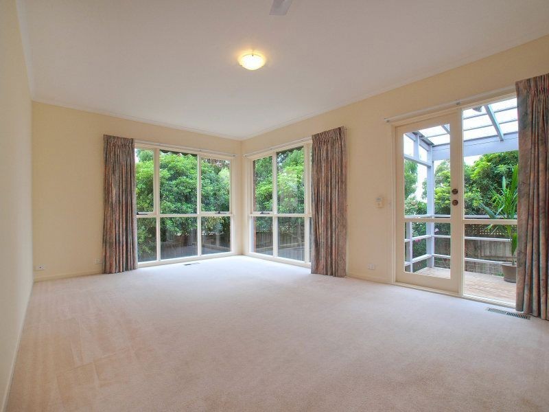 39 Mount Erin Crescent, Frankston South VIC 3199