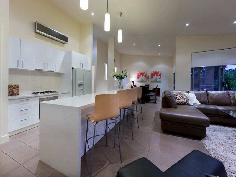 4 Sweetfern Dell, Frankston South VIC 3199