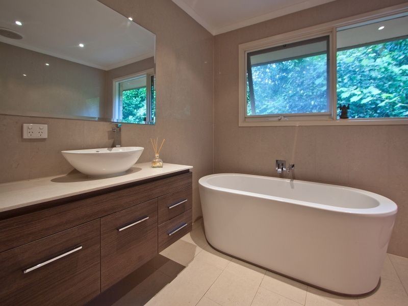 6 Ocean Grove, Mount Eliza VIC 3930