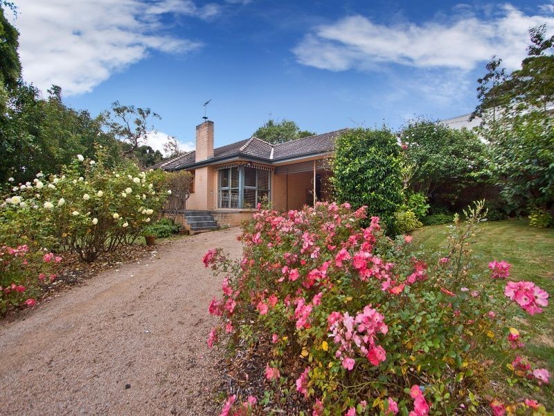6 Ocean Grove, Mount Eliza VIC 3930