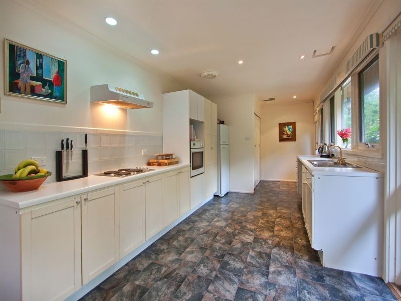 6 Ocean Grove, Mount Eliza VIC 3930