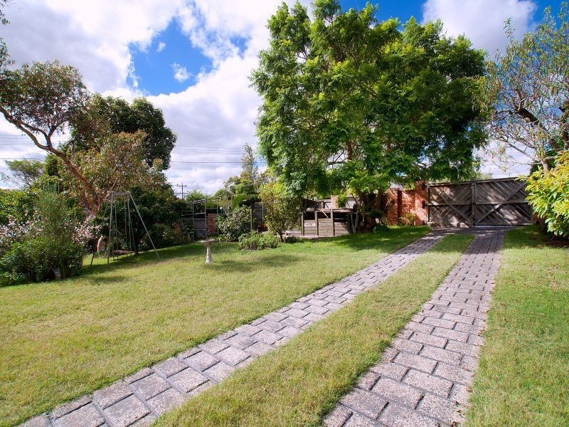 7 Cliveden Avenue, Frankston VIC 3199