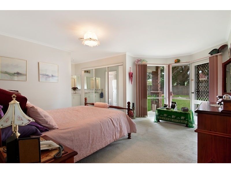 14 Chesterfield Road, Somerville VIC 3912