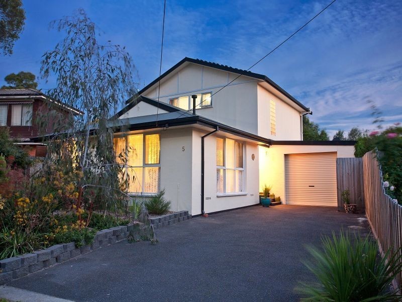 5 Nareen Court, Frankston South VIC 3199