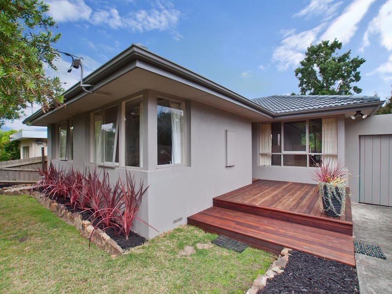 2 Woolston Drive, Frankston South VIC 3199