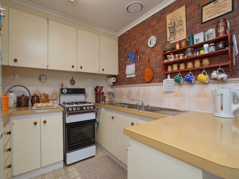 2B Shaftesbury Street, Frankston VIC 3199