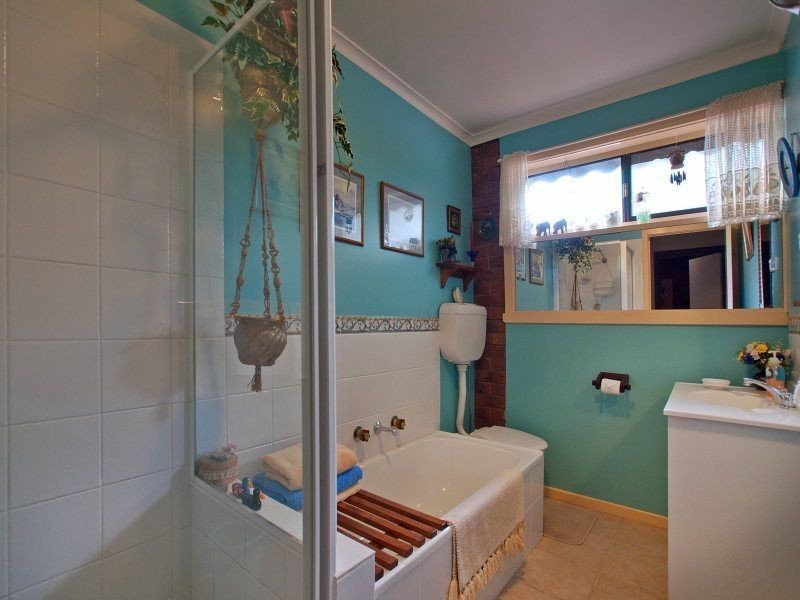 2B Shaftesbury Street, Frankston VIC 3199