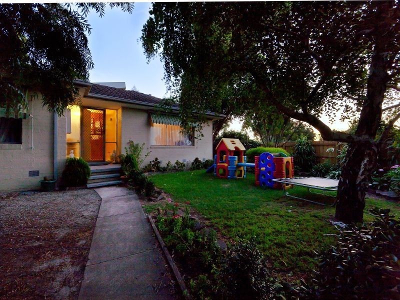 95 Lucerne Crescent, Frankston VIC 3199