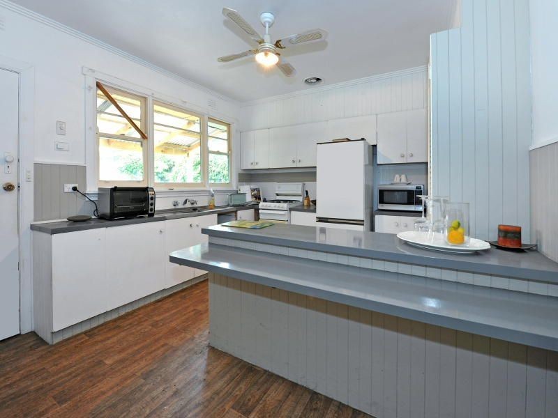 14 Summit Road, Frankston VIC 3199