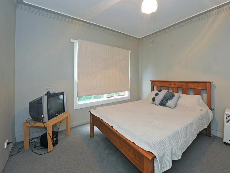 14 Summit Road, Frankston VIC 3199